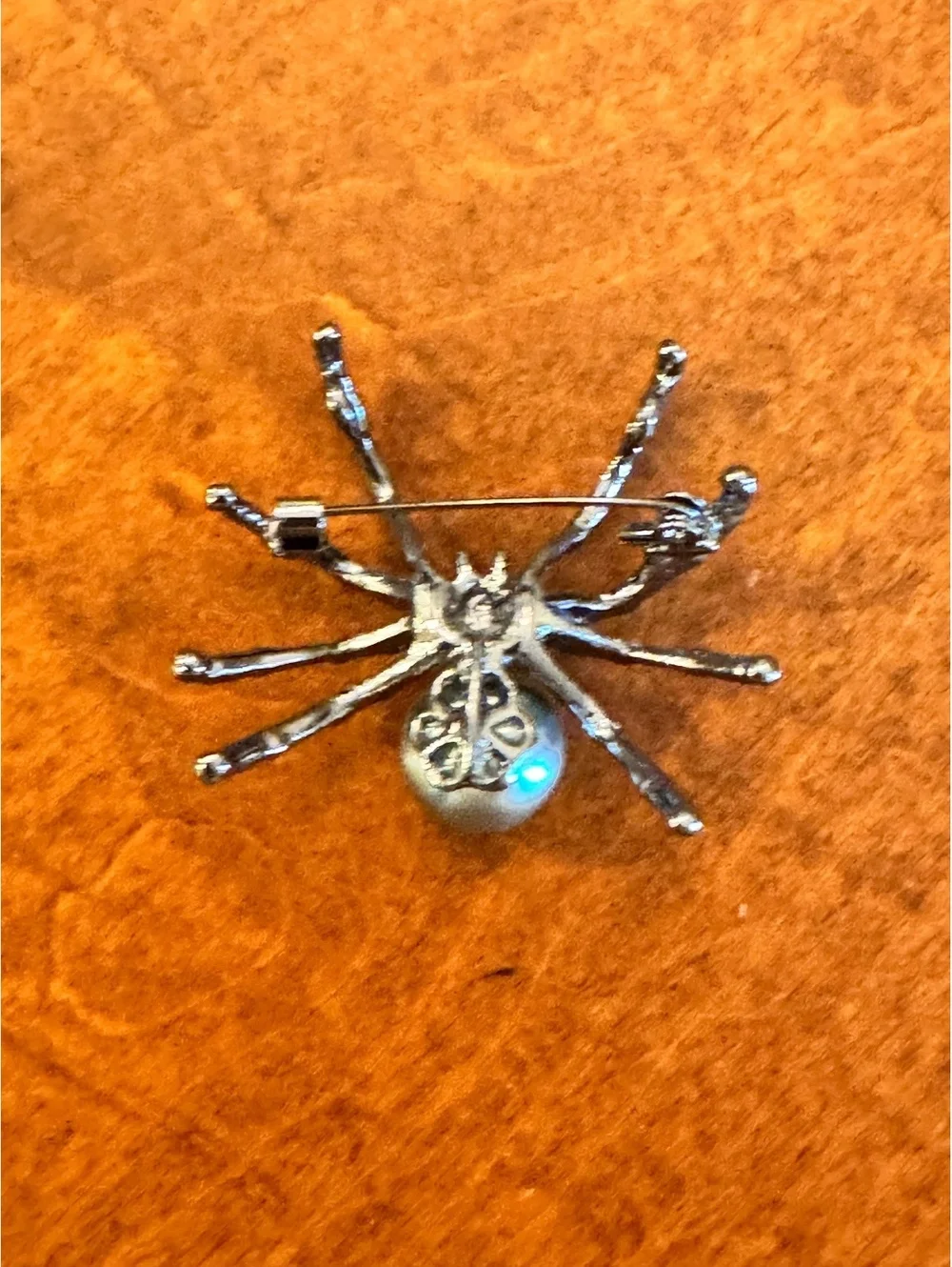 Vintage Spider Shaped Brooch with Faux Pearl Accent 504